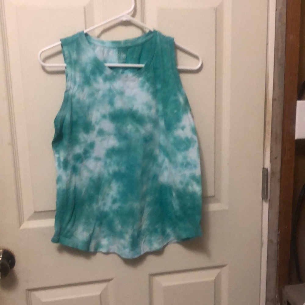 Time and Tru, 2 tank tops 1 small 1 medium, 2 sweat shirts 1 small 1 medium